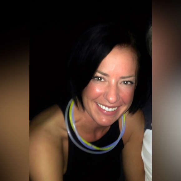 Meet your Posher, Jill - Picture 2 of 16